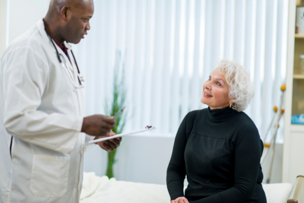 Check-ups: consultas e exames periódicos podem reduzir custos em tratamentos 